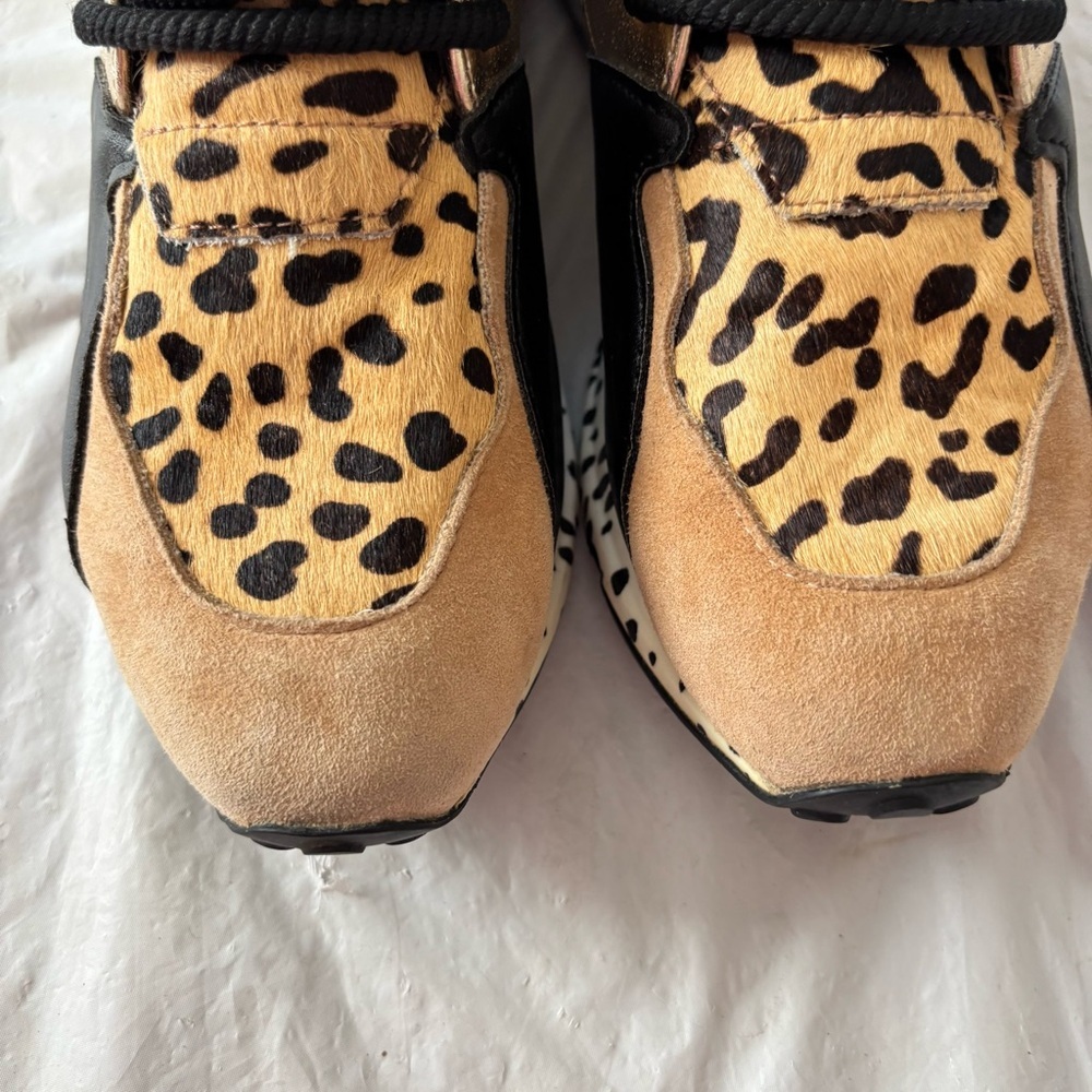 Steve Madden Cliff wedge Animal Print Sneakers SZ 7.5 Worn 1X Indoors - Picture 10 of 16